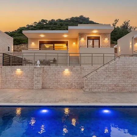 Brikis 2 - With Private Pool Villa